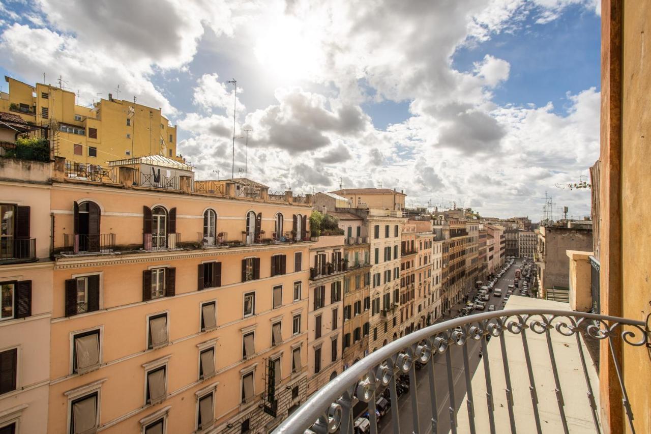 Apartment Cavour Attic With Terrace